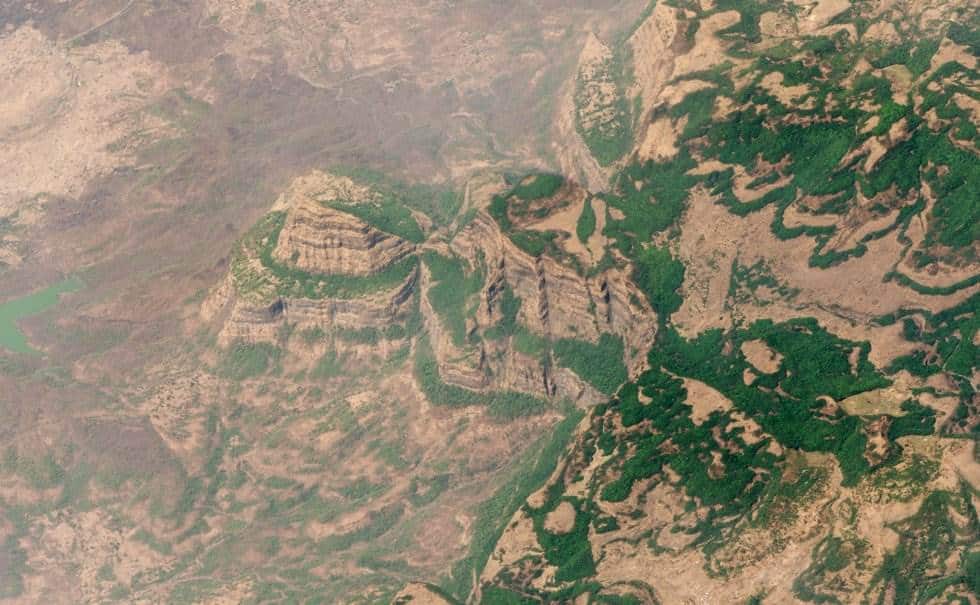 Escaleras del Decán (India)Hace 65 millones de años, una serie de erupciones volcánicas cubrieron partes de lo que ahora es India con flujos de lava. Así se formaron las Escaleras del Decán, visibles en esta imagen. Foto tomada el 22 de marzo de 2018.