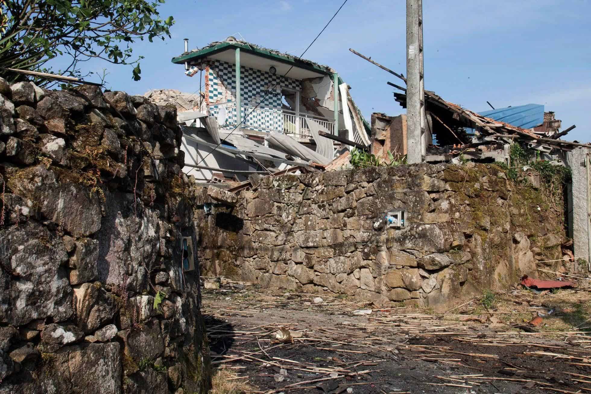 Estado de una de las viviendas en la parroquia de Tui (Pontevedra), el 24 de mayo de 2018. SALVADOR SAS EFE