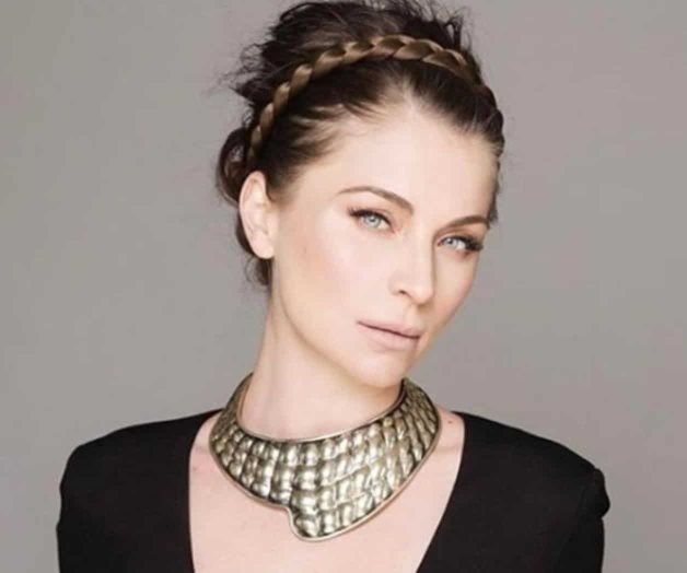 Ludwika Paleta recibe elogios por foto en bikini