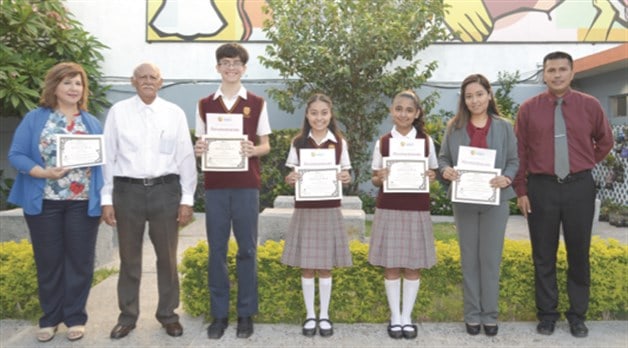 Felicita a los Ganadores de Concurso de Ortografi a