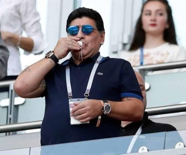 Diego Armando Maradona critica eliminación argentina