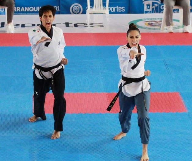 ORO EN TAEKWONDO POOMSAE MIXTO ORO EN TAEKWONDO POOMSAE MIXTO