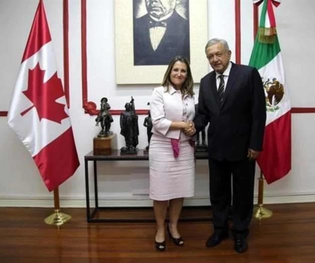 López Obrado se reúne con Chrystia Freeland, canciller canadiense