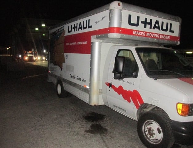 Hallan a migrantes en camión y tráiler. Unidad K9 alerta a oficiales Hallan a migrantes en camión y tráiler. Unidad K9 alerta a oficiales