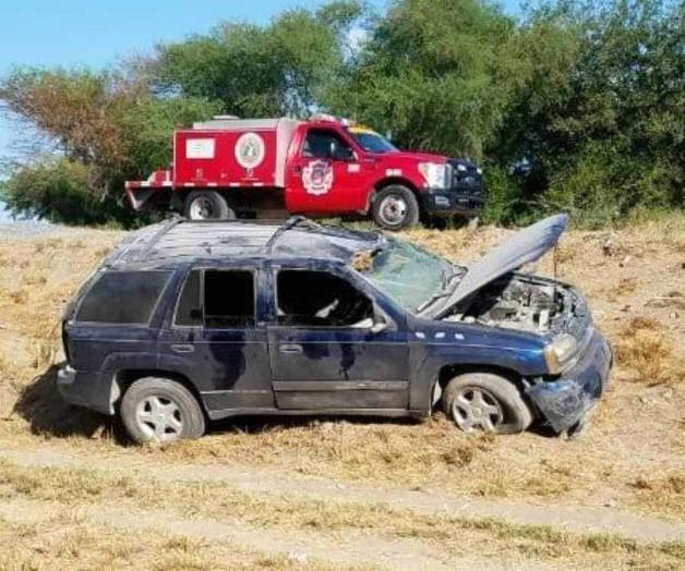 Reportan volcadura en la ‘curva de La Posta’ Reportan volcadura en la ‘curva de La Posta’