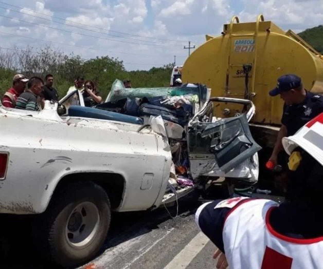 Tres heridos entre ellos un menor tras choque contra pipa Tres heridos entre ellos un menor tras choque contra pipa