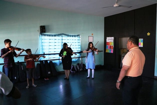 Exhorto a inscribirse en talleres culturales