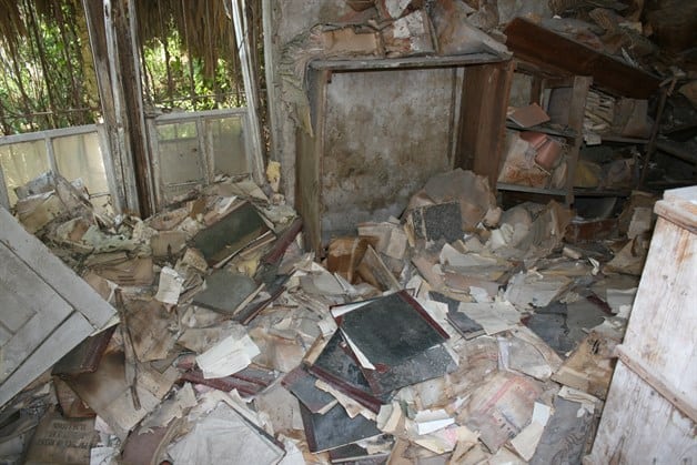 En abandono papeles con mucha historia En abandono papeles con mucha historia