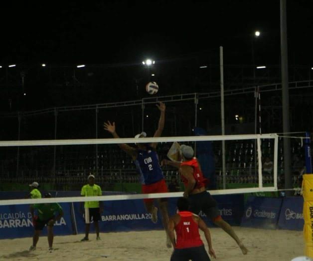 Dupla varonil gana plata en voli de playa Dupla varonil gana plata en voli de playa