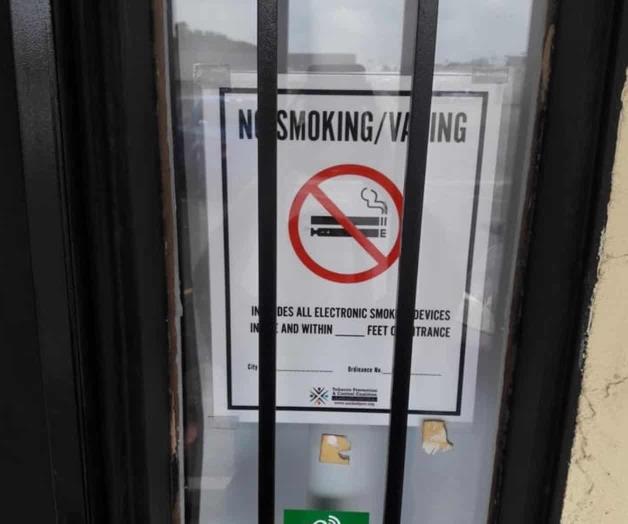 Amplían ley que prohíbe fumar en lugares techados Amplían ley que prohíbe fumar en lugares techados