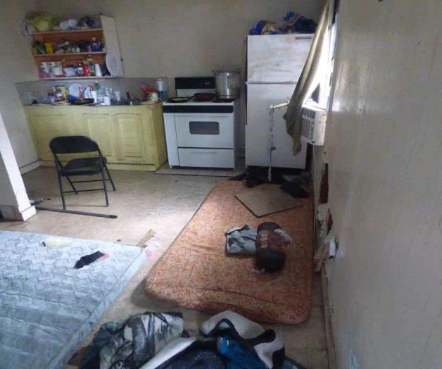 Continúan arrestando a inmigrantes en cateos realizados a casas de seguridad Continúan arrestando a inmigrantes en cateos realizados a casas de seguridad