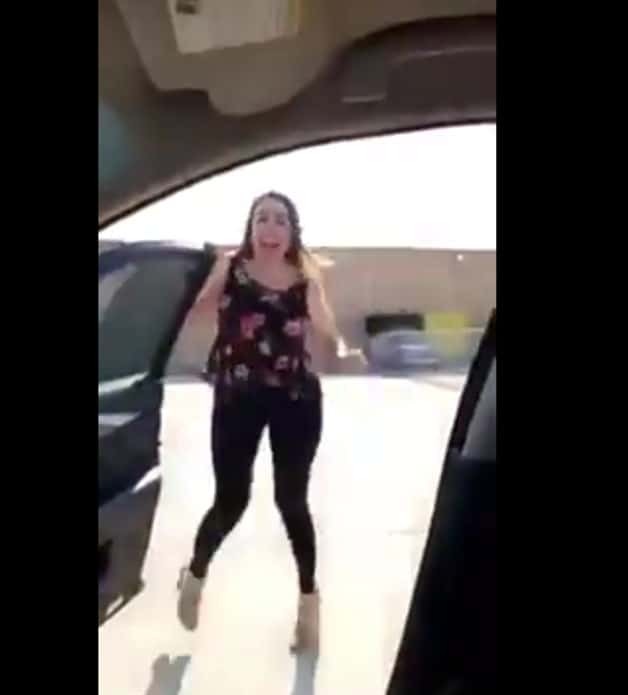 Una locutora realiza el reto Chona Challenge; la arrestan Una locutora realiza el reto Chona Challenge; la arrestan