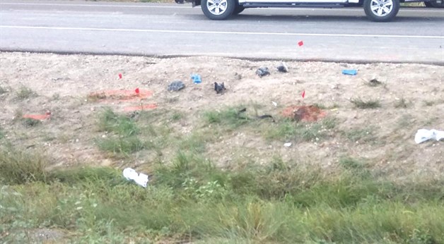 Chocan vehículos y matan a peatón Chocan vehículos y matan a peatón