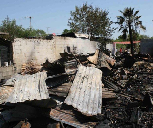 ‘Salimos corriendo al oír el estruendo’ ‘Salimos corriendo al oír el estruendo’