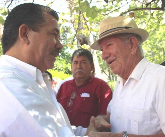 Consiguen pago retroactivo para maestros jubilados