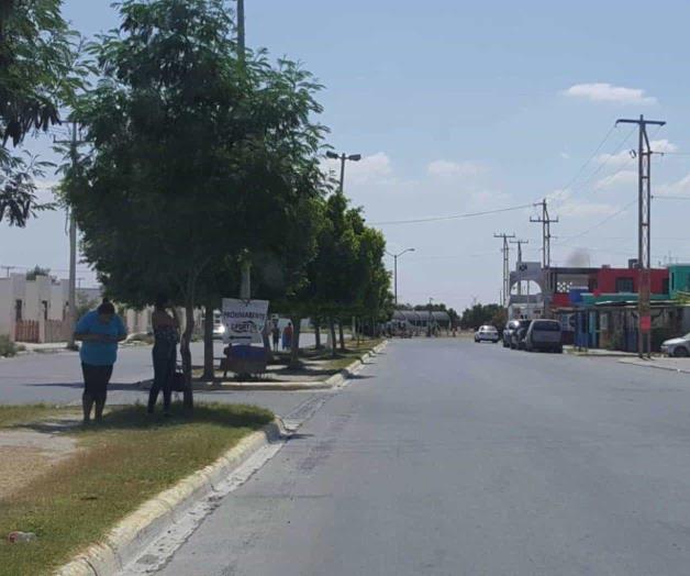 No le da 5 pesos y le quita lo que traía No le da 5 pesos y le quita lo que traía