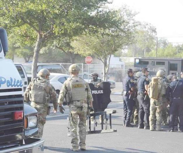 Realizan simulacro de balacera en una escuela Realizan simulacro de balacera en una escuela