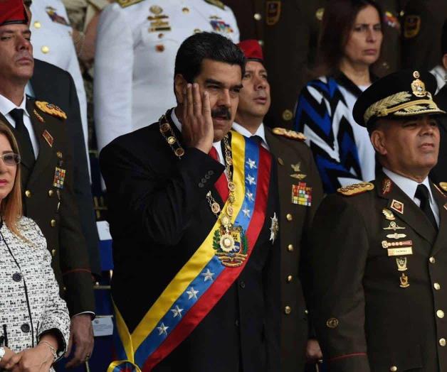 🎥 Maduro es evacuado durante un acto militar tras oírse una explosión 🎥 Maduro es evacuado durante un acto militar tras oírse una explosión