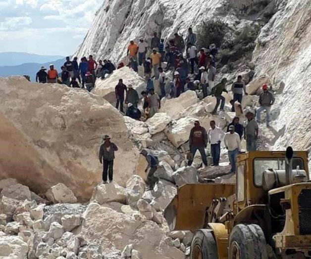 Van 5 cuerpos recuperados tras el derrumbe de mina Van 5 cuerpos recuperados tras el derrumbe de mina