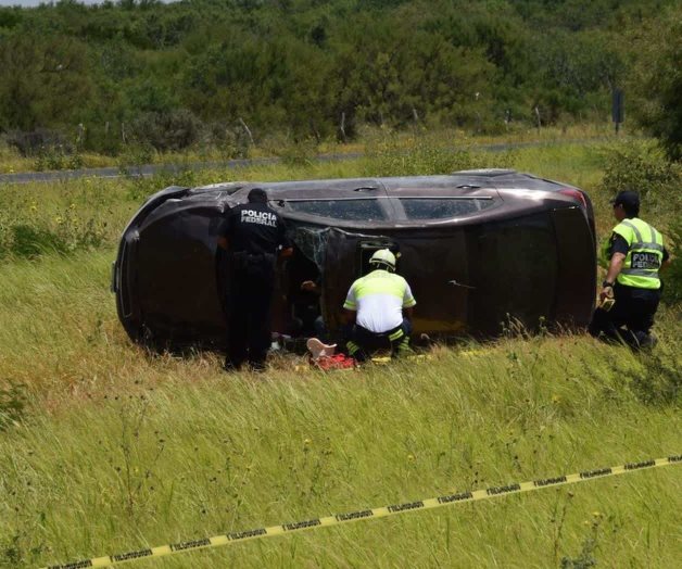 Muere mujer en carreterazo Muere mujer en carreterazo