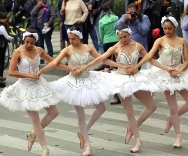 Danzan en las calles de CDMX Danzan en las calles de CDMX