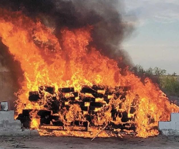 PGR quema casi tonelada y media de droga en CDMX PGR quema casi tonelada y media de droga en CDMX