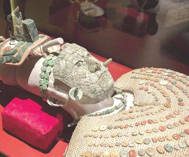 El viaje de la Reina Roja de Palenque aterriza en México El viaje de la Reina Roja de Palenque aterriza en México