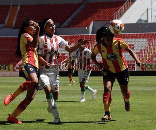 Centellas y Canarias dividen puntos