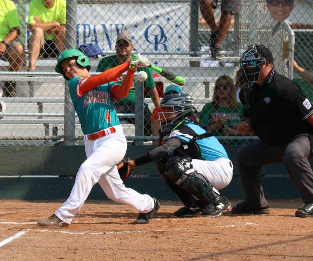 ¡LOS PONEN ‘OUT’! ¡LOS PONEN ‘OUT’!