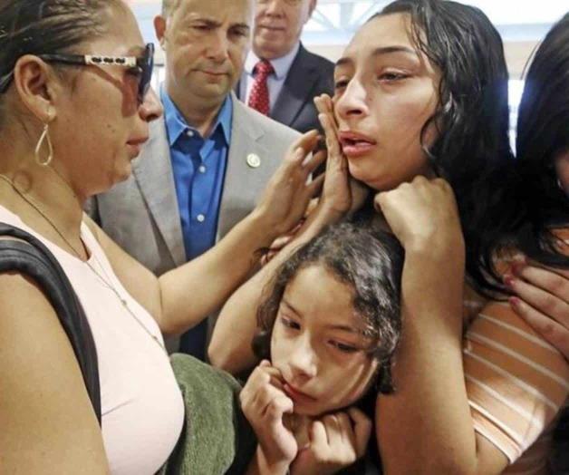 Ante deportación, esposa de marine regresa a México Ante deportación, esposa de marine regresa a México