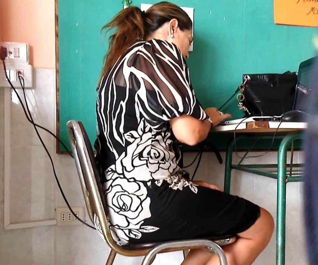 Regresan maestros a centros escolares Regresan maestros a centros escolares