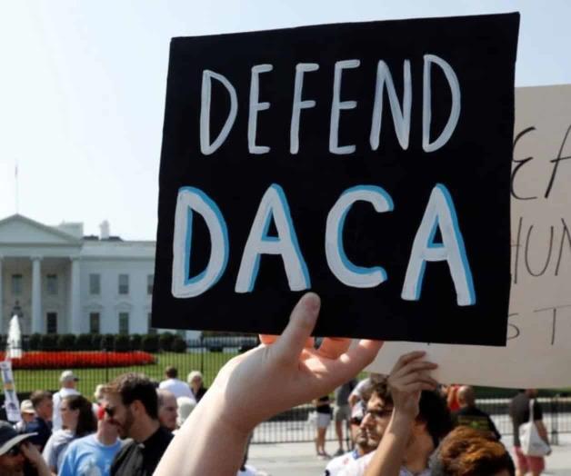 Lidera Paxton a 10 estados que buscan eliminar DACA Lidera Paxton a 10 estados que buscan eliminar DACA