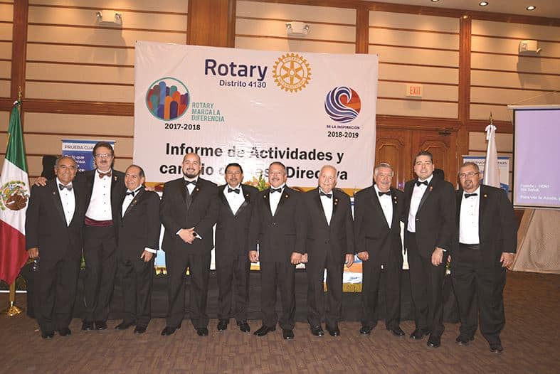 Entrega de reconocimiento a la Mesa Directiva 2017-2018