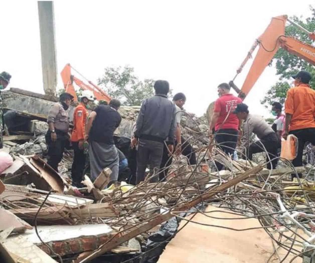 Alerta de tsunami en indonesia tras sismo de 7.0 grados Alerta de tsunami en indonesia tras sismo de 7.0 grados