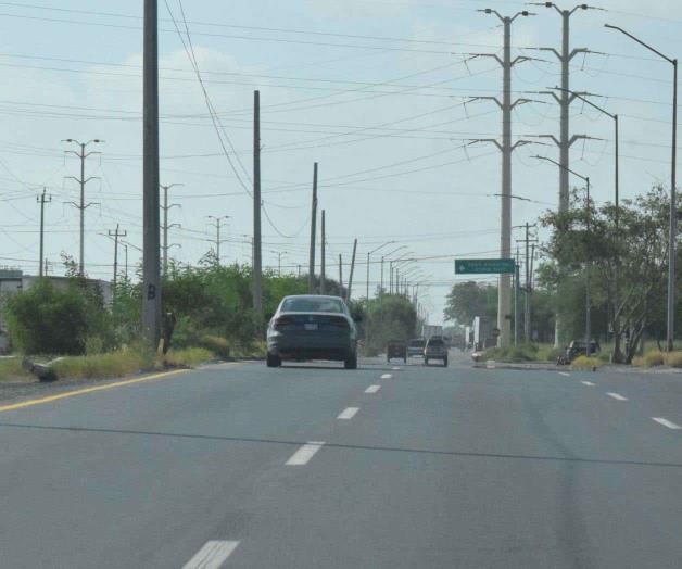 Despojan de vehículo en libramiento Colosio Despojan de vehículo en libramiento Colosio