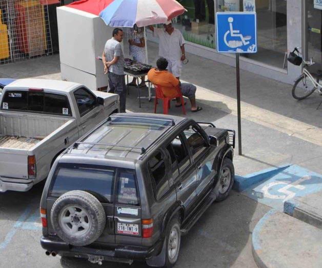 Urge educación vial y cívica Urge educación vial y cívica