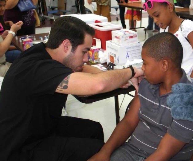 Alumnos deben estar al día en sus vacunas. En este regreso a clases Alumnos deben estar al día en sus vacunas. En este regreso a clases