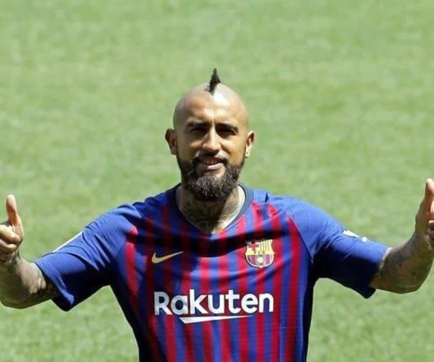 El Barcelona presenta a Arturo Vidal El Barcelona presenta a Arturo Vidal