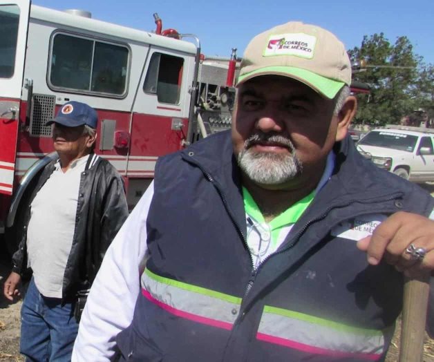 Arriba a los 32 años en Correos de México