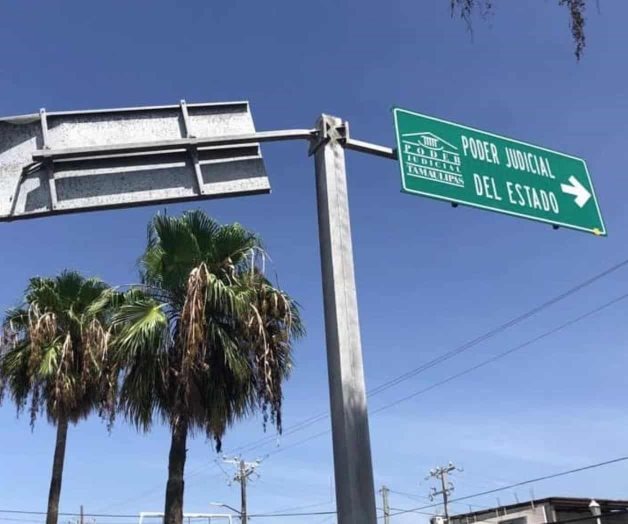 A punto de caer A punto de caer