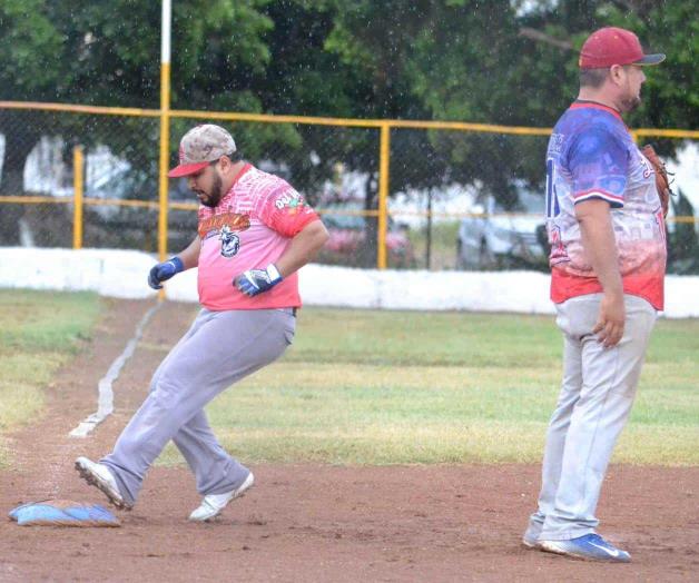 Bombarderos pegan primero en playoffs Bombarderos pegan primero en playoffs