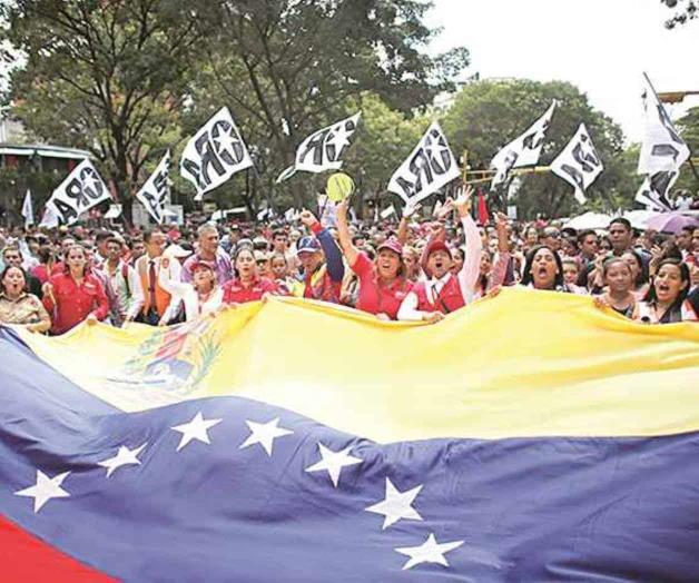 Marchan miles: dan su apoyo a Maduro Marchan miles: dan su apoyo a Maduro