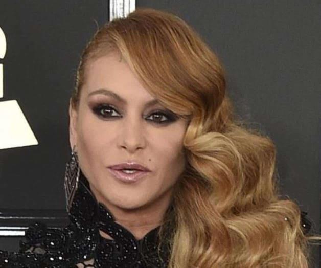 Paulina Rubio hace campaña contra encierro de perros Paulina Rubio hace campaña contra encierro de perros