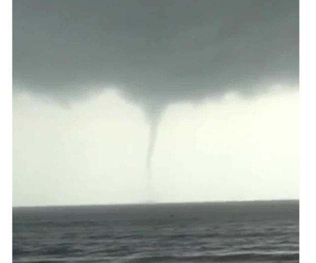 🎥 Captan tromba marina en el puerto de Veracruz 🎥 Captan tromba marina en el puerto de Veracruz