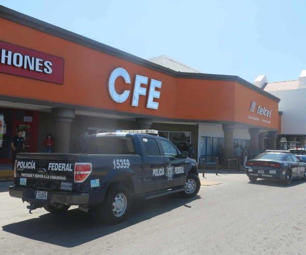 Hurtan auto en centro comercial Hurtan auto en centro comercial