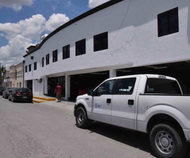 Asaltan con violencia a empleados de tienda Asaltan con violencia a empleados de tienda