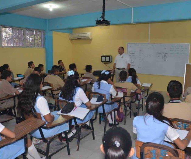 Iniciarán clases 70% de los estudiantes Iniciarán clases 70% de los estudiantes