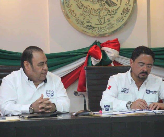 Reciben 110 plazas cercanos de alcalde Reciben 110 plazas cercanos de alcalde