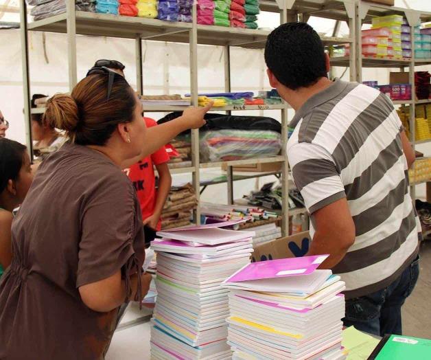 Inicia buena racha para las papelerías. Compran con tiempo útiles escolares Inicia buena racha para las papelerías. Compran con tiempo útiles escolares