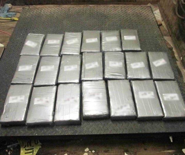 Aseguran cocaína valuada en 1.6 mdd. Punto de inspección en Falfurrias Aseguran cocaína valuada en 1.6 mdd. Punto de inspección en Falfurrias